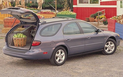 2000 Ford Taurus 4 Dr SE Wagon