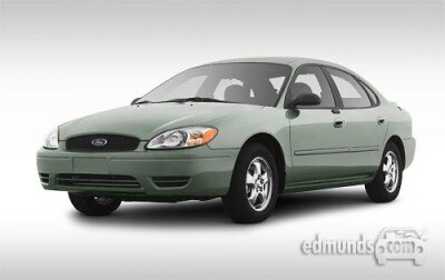 2005 Ford Taurus Wagon Review Edmunds 2005 Ford Taurus In Light Tundra Clearcoat Metallic