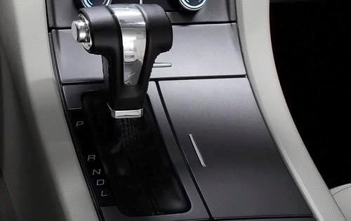 2011 Ford Taurus Limited Center Console
