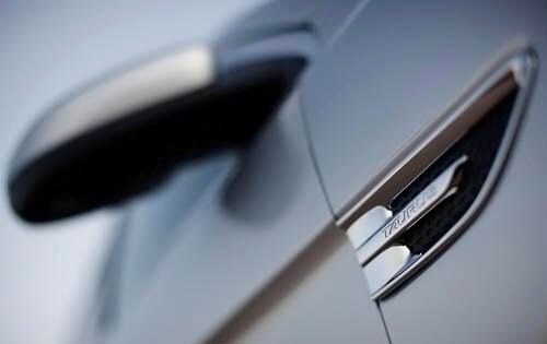 2011 Ford Taurus SHO Fender Port Detail