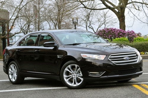 2016 Ford Taurus SEL Sedan Exterior Shown.