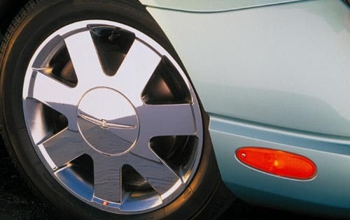 2002 Ford Thunderbird Wheel Detail