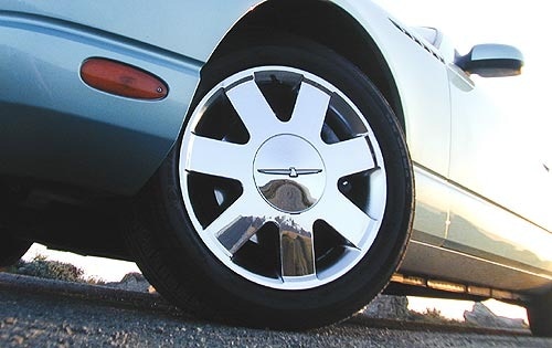 2002 Ford Thunderbird Wheel Detail