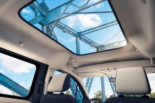 2014 Ford Transit Connect Wagon Titanium Passenger Minivan Glass Roof Detail