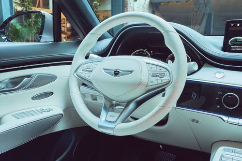 Genesis Electrified GV70 Advanced 4dr SUV Steering Wheel Detail