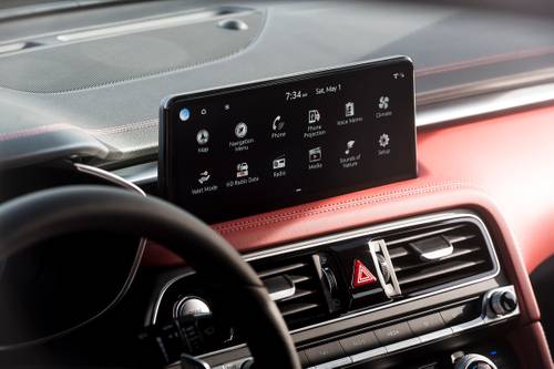 2023 Genesis G70 3.3T Sedan Center Console