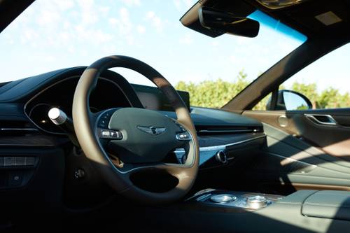 2021 Genesis G80 3.5T Sedan Steering Wheel Detail
