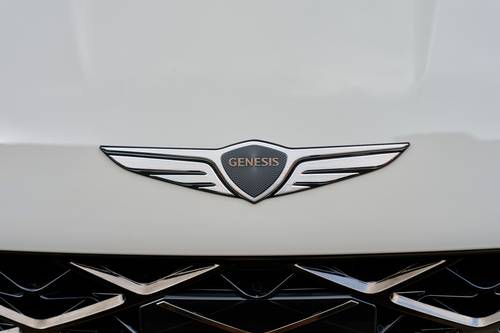 2025 Genesis G80 3.5T Sport Prestige Sedan Front Badge