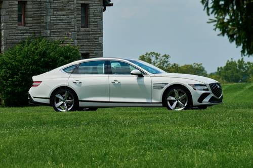 2025 Genesis G80 3.5T Sport Prestige Sedan Profile Shown