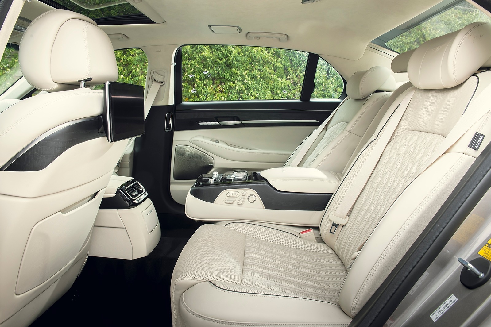 2020 Genesis G90 Prices, Reviews, and Pictures Edmunds