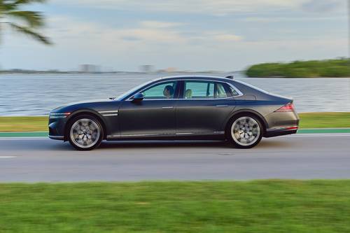 2026 Genesis G90 3.5T E-Supercharger Sedan Profile