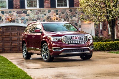 Used 2017 Gmc Acadia Sle 1 Suv Review Ratings Edmunds 2017 Gmc Acadia Denali 4dr Suv Exterior