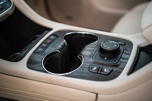 GMC Acadia Denali 4dr SUV Aux Controls