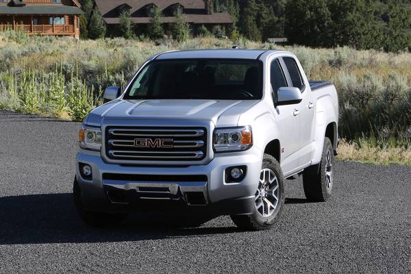 The 2018 GMC Canyon The 2018 GMC Canyon