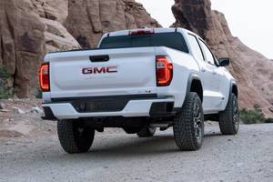 2024 GMC Canyon