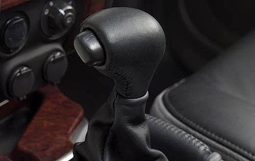 2007 GMC Envoy Denali Center Console