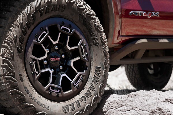 Redesigned 23 Gmc Canyon Adds Off Road Capability And Upgraded Technology Edmunds