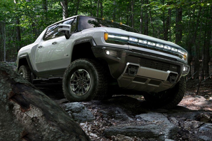 2022 GMC Hummer EV - Front 3/4