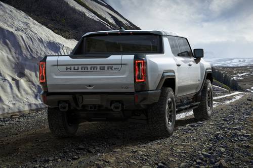 2024 GMC HUMMER EV 3X Crew Cab Pickup Exterior. Options Shown.