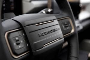 2024 GMC HUMMER EV