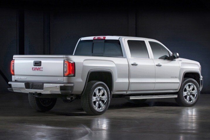 9 Most Fuel Efficient Trucks For 2016 Edmunds Trucks Are Designed To Offer Loads Of And Ample Room For Hauling Your Stuff These Traits Don T Exactly Lend Themselves Fuel Economy