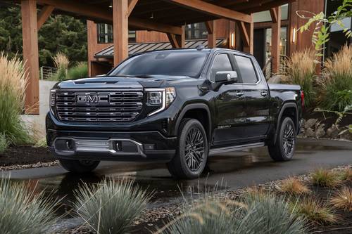 2025 GMC Sierra 1500 Denali Ultimate Crew Cab Pickup Exterior