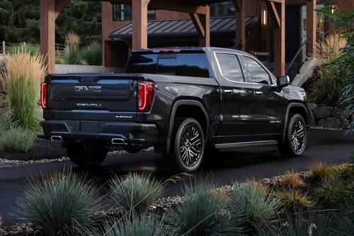2025 GMC Sierra 1500 Denali Ultimate Crew Cab Pickup Exterior