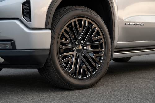 2025 GMC Sierra 1500 Denali Ultimate Crew Cab Pickup Wheel