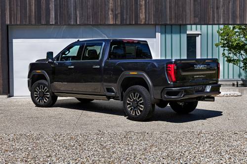 2024 GMC Sierra 2500HD Denali Ultimate Crew Cab Pickup Exterior Shown