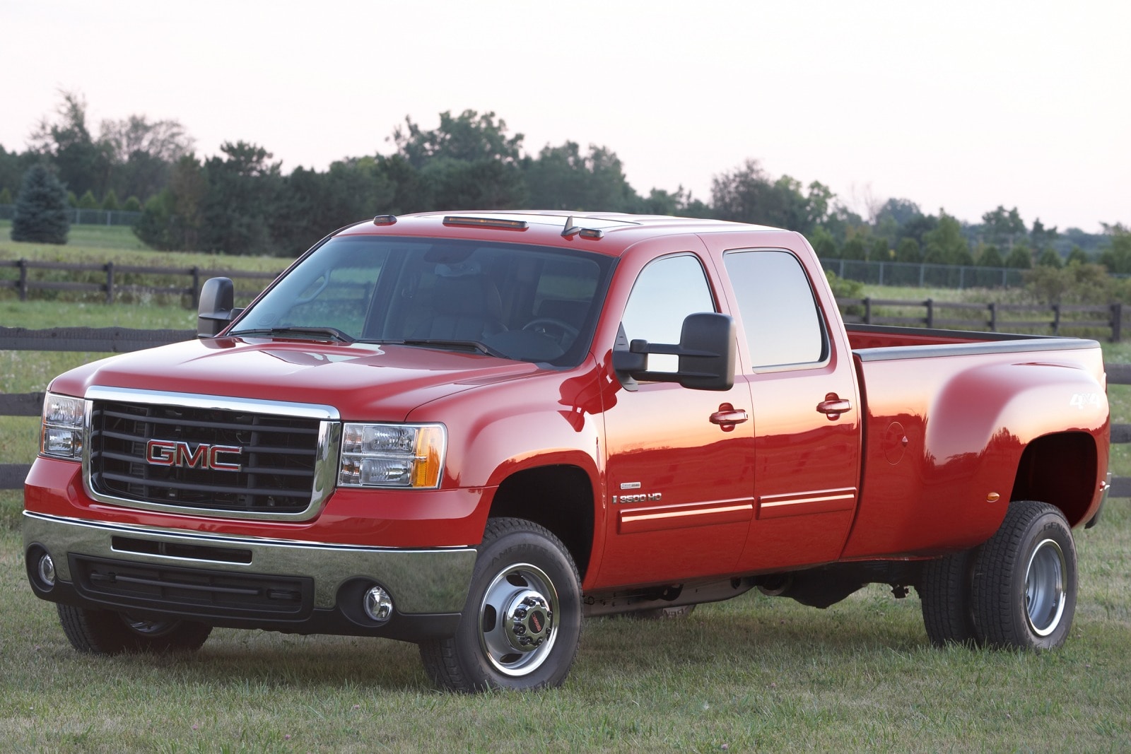 2007 GMC Sierra 3500HD Review & Ratings | Edmunds