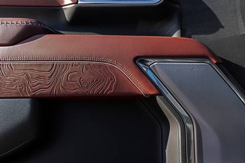 2025 GMC Sierra 3500HD Denali Ultimate Crew Cab Pickup Interior Detail