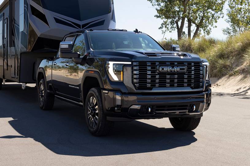 2025 GMC Sierra 3500HD Denali Ultimate Crew Cab Pickup Exterior