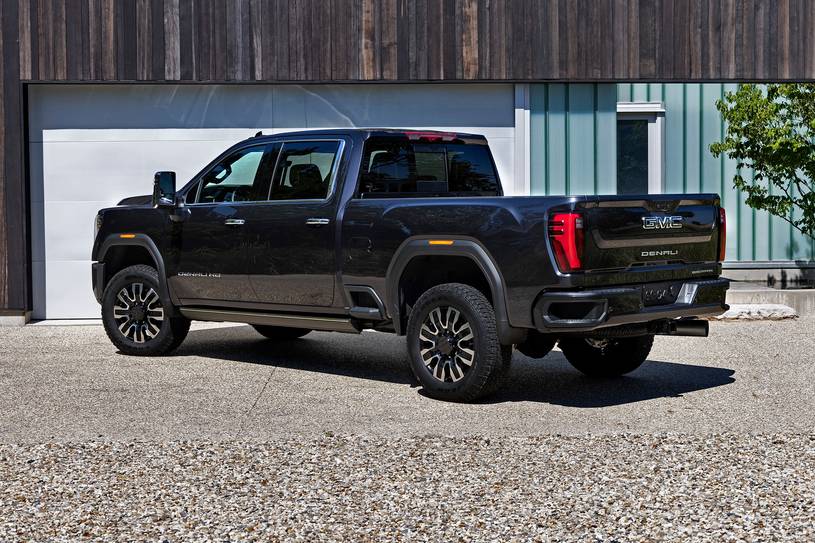 2025 GMC Sierra 3500HD Denali Ultimate Crew Cab Pickup Exterior Shown