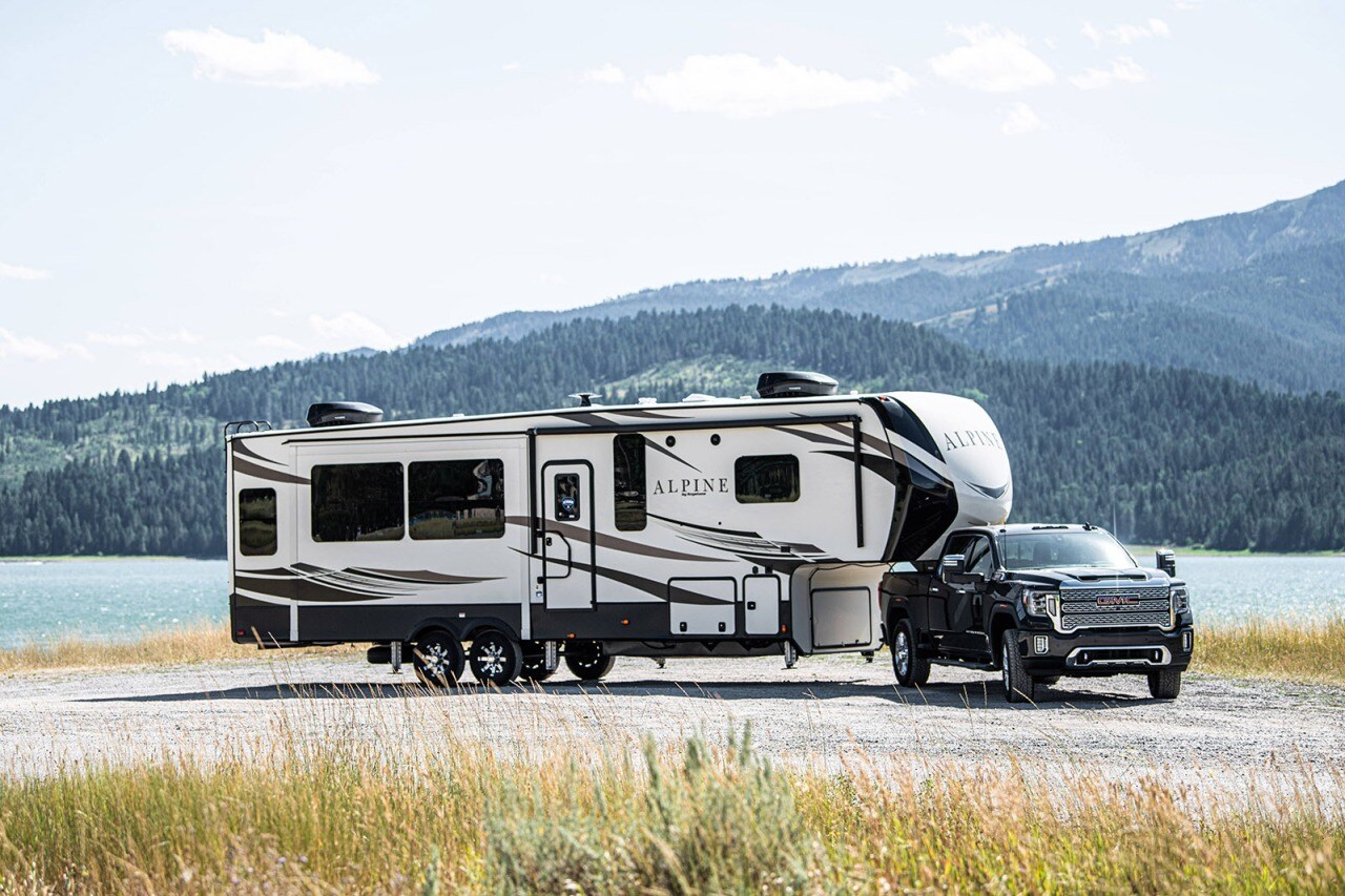 2020 GMC Sierra HD- Front 3/4 2020 GMC Sierra HD- Front 3/4