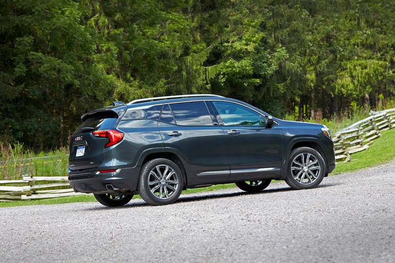2019 Gmc Terrain Pictures 202 Photos Edmunds 2019 Gmc Terrain Pictures 202 Photos Edmunds