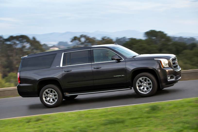 2018 GMC Yukon XL Pictures - 69 Photos | Edmunds