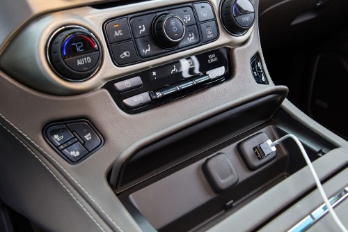 2016 GMC Yukon Denali 4dr SUV Interior Detail