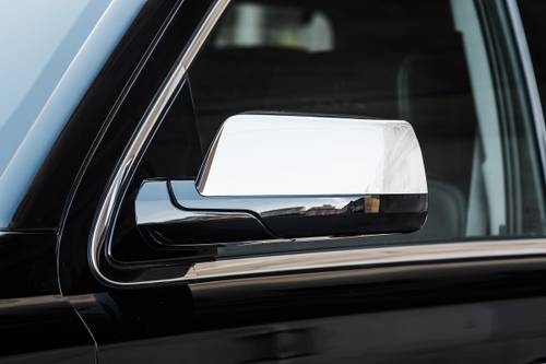 GMC Yukon Denali 4dr SUV Exterior Detail. Ultimate Black Edition Package Shown.