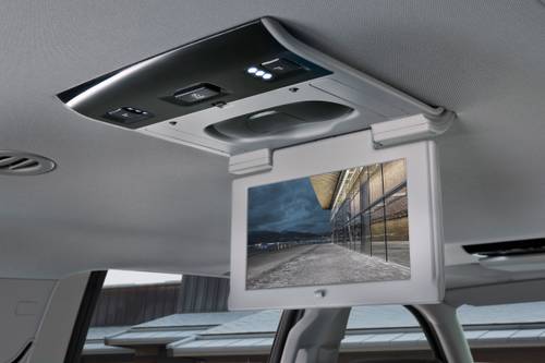 GMC Yukon SLT 4dr SUV Interior Detail
