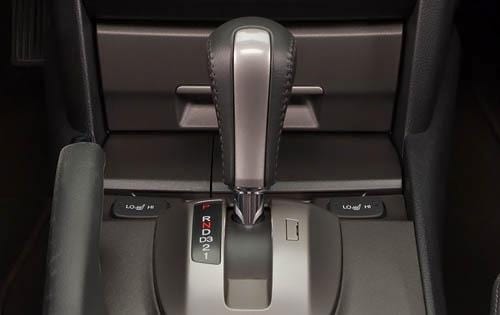 2011 Honda Accord Crosstour EX-L Shifter Detail