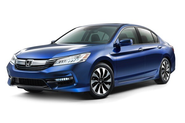 2017 Honda Accord Hybrid Arrives At Dealerships This Spring Edmunds Loading View Full Screen Detroit The Updated 2017 Honda Accord Hybrid