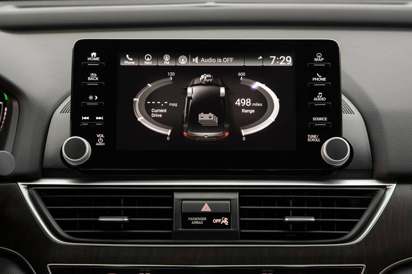 2020 Honda Accord Hybrid Pictures 131 Photos Edmunds