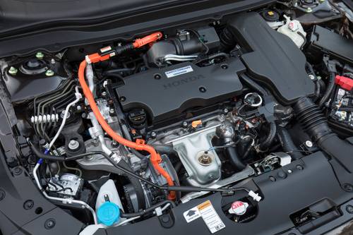 Honda Accord Hybrid Touring Sedan 2.0L Gas/Electric Engine