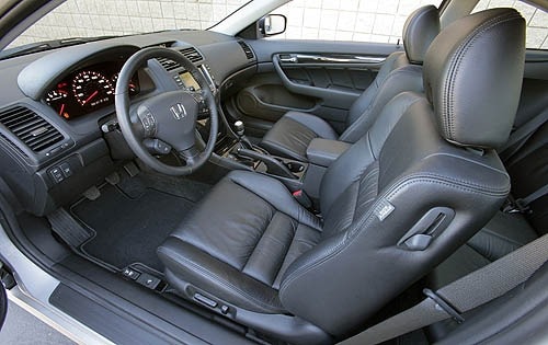 2006 Honda Accord EX V-6 2dr Coupe Interior