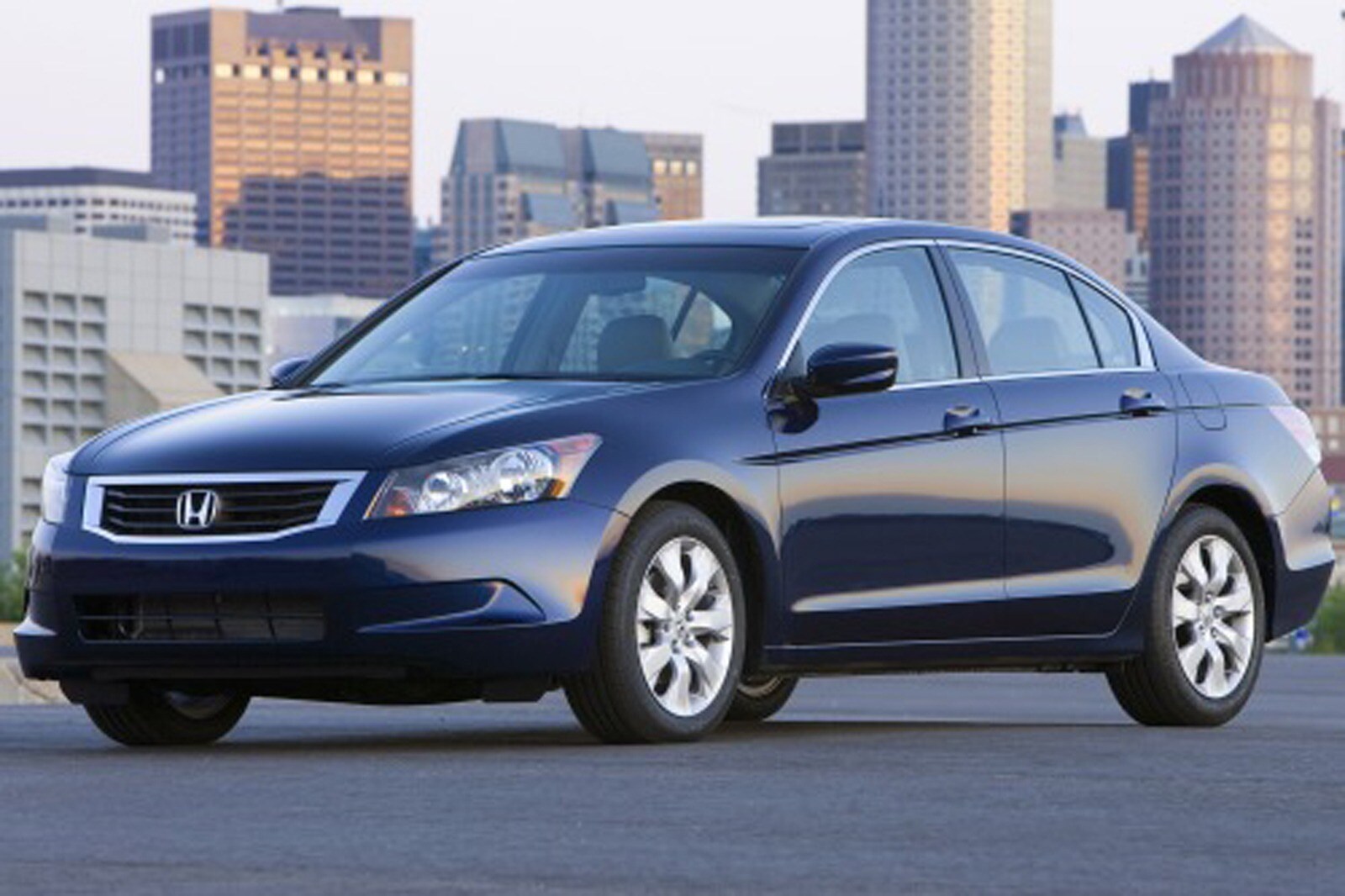 Feds Investigate 2008 Honda Accord for Inadvertent Side Airbag