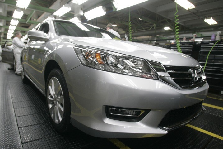 2017 Honda Accord Hybrid To Have Made In U S A Label Edmunds 2017 Honda Accord Hybrid To Have Made In U S A Label