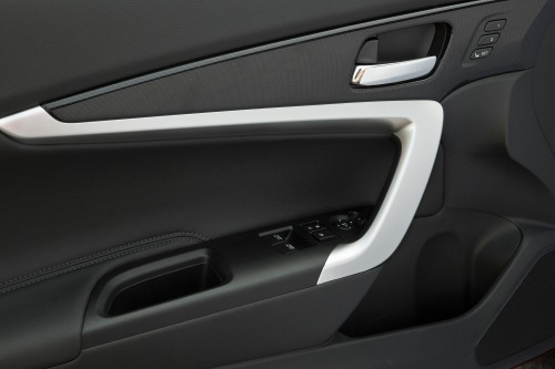 2014 Honda Accord EX-L V-6 w/Navigation Coupe Interior Detail