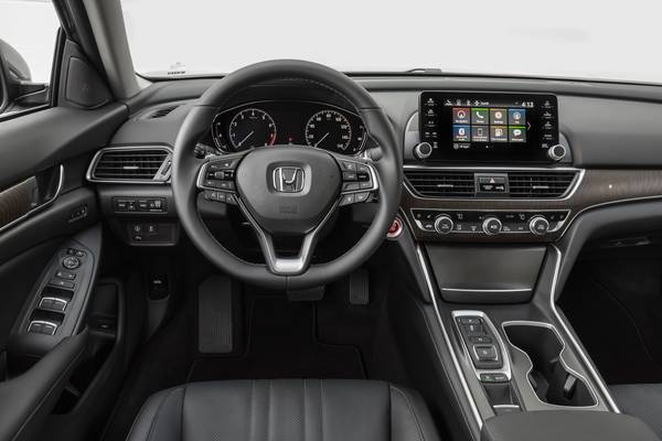 2019 Honda Accord Vs 2019 Buick Regal Sportback
