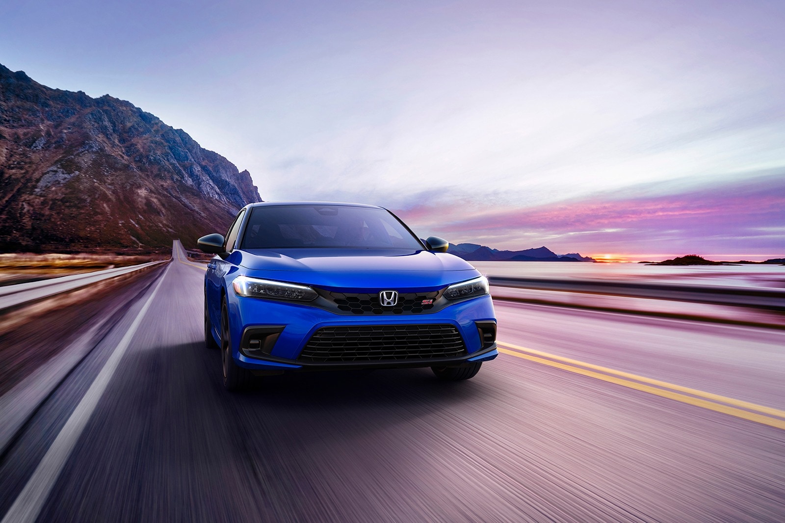 First Drive: The 2022 Honda Civic Si Is Down on Power but Still a Blast to Drive