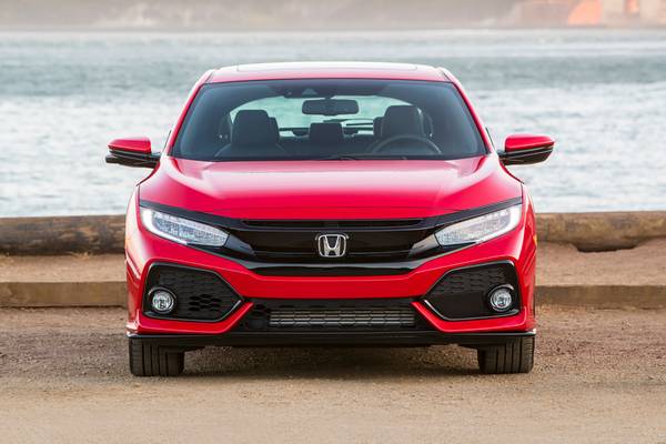 The 2018 Honda Civic The 2018 Honda Civic